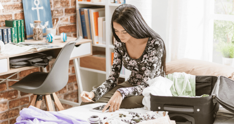 How to Plan in 2020 a Last-Minute International Trip on a small Budget